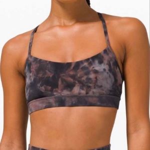 Lululemon Athletica Flow Y Bra Nulu Light Support
B/C Cup Sports Bra